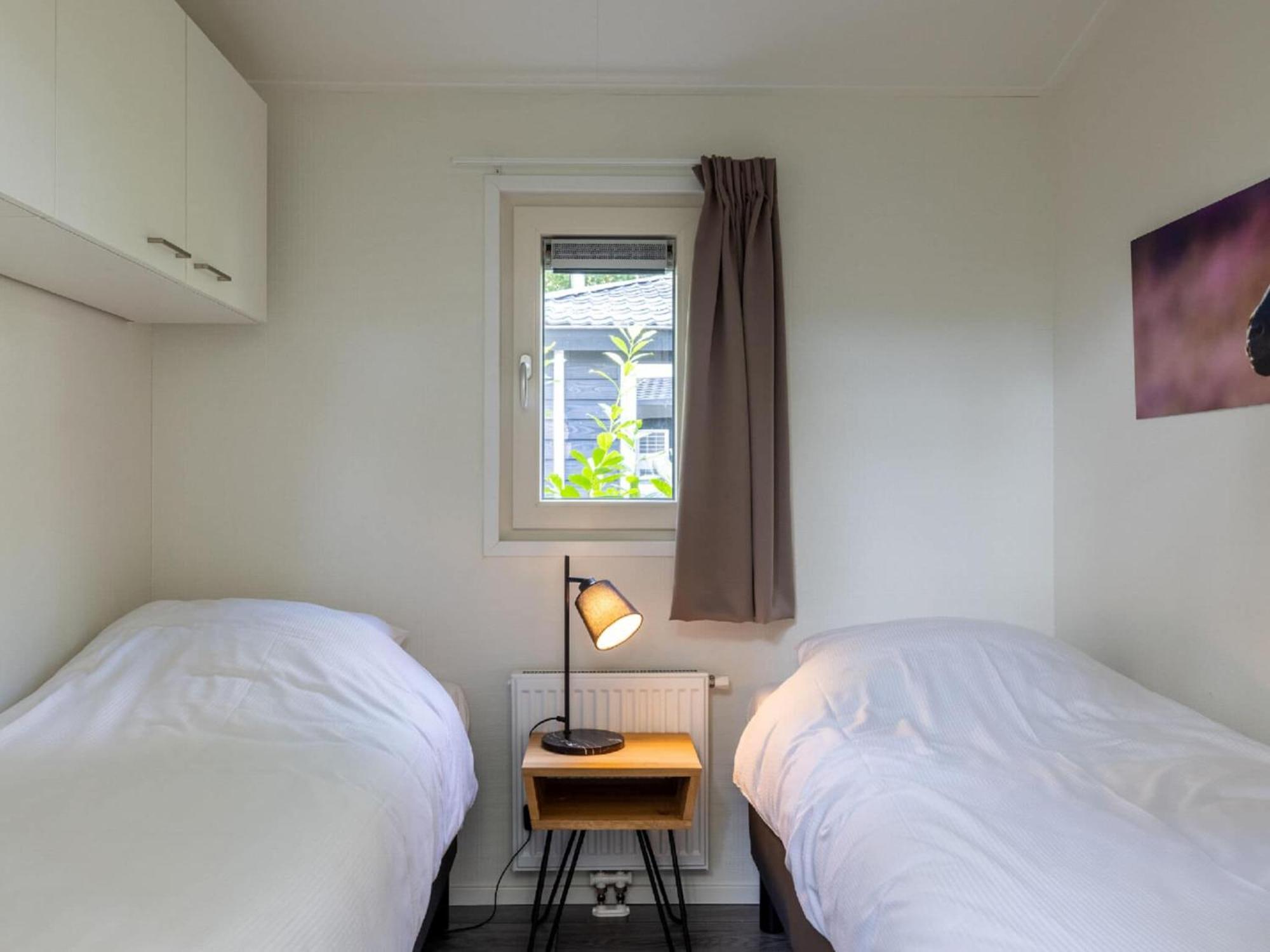 Comfortable Chalet With Combination Microwave Near The Veluwe Hoenderloo Eksteriør bilde
